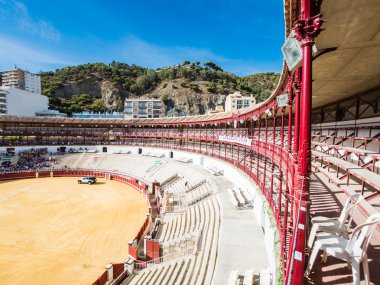Malaga, İspanya - 12 Ağustos: 12 Ağustos 2015'te Malag'da boğa güreşi