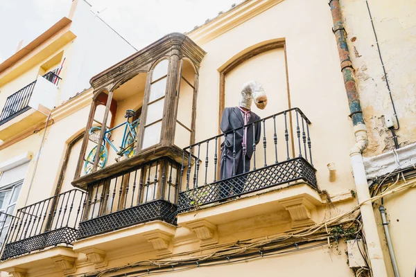 Mannequin et vélo sur balcon — Photo