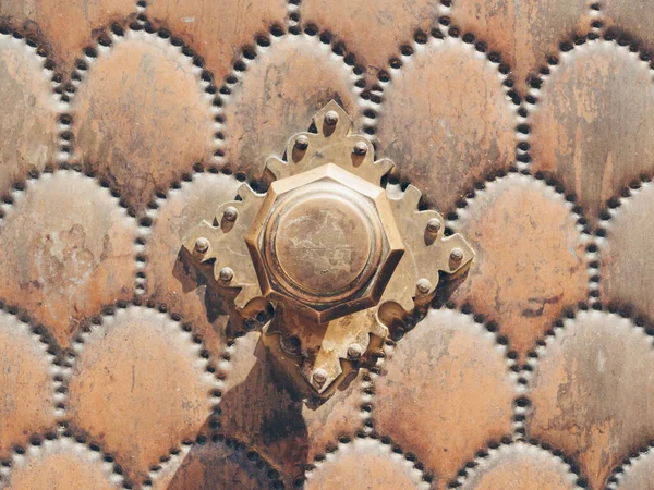 Puerta Dorada Una Iglesia —  Fotos de Stock