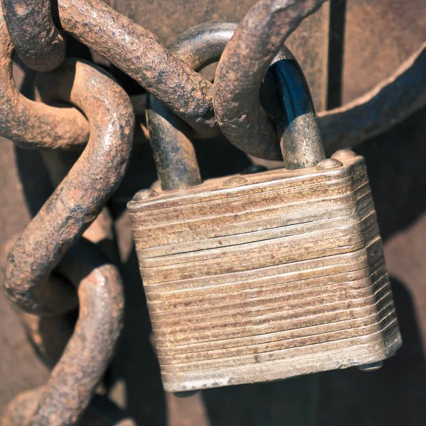 Rustic Rough Padlock — Stock Photo, Image