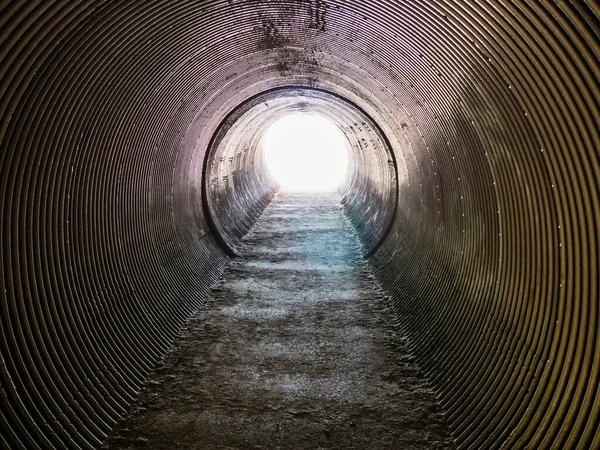 Metallisk Tunnel Kalifornien Usa — Stockfoto