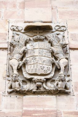 Ezcaray, La Rioja, İspanya - 25.09.2016 TorremuzQuiz Meydanı. Kasaba San Lorenzo zirvesinin eteklerinde yer almaktadır ve Valdezcaray kayak sahasına 13 km uzaklıktadır..