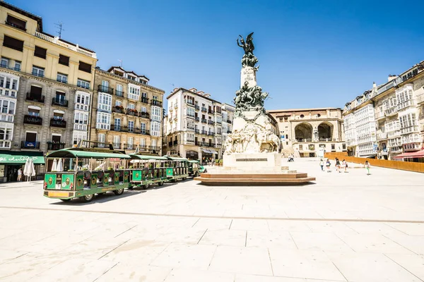 Alava Spanien August 2016 Turister Som Vandrar Längs Vitoria Plaza — Stockfoto