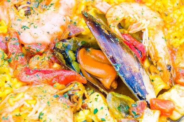 Paella yemek — Stok fotoğraf