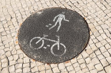 kanalizasyon sokakta