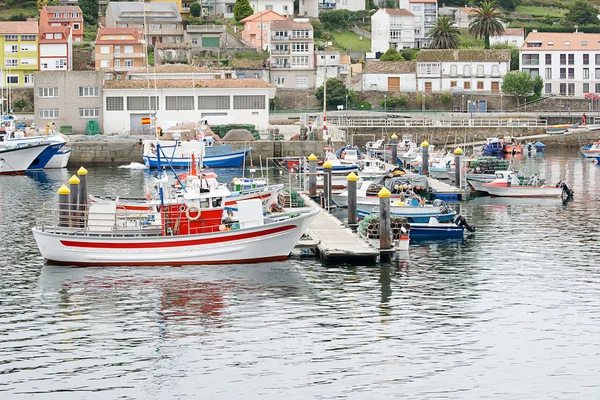 Boote in costa da morte, galicien, spanien — Stockfoto