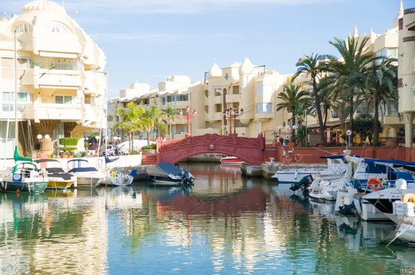 BENALMADENA, SPAIN - MAY 25: A view of Puerto Marina, 25. mai , – stockfoto