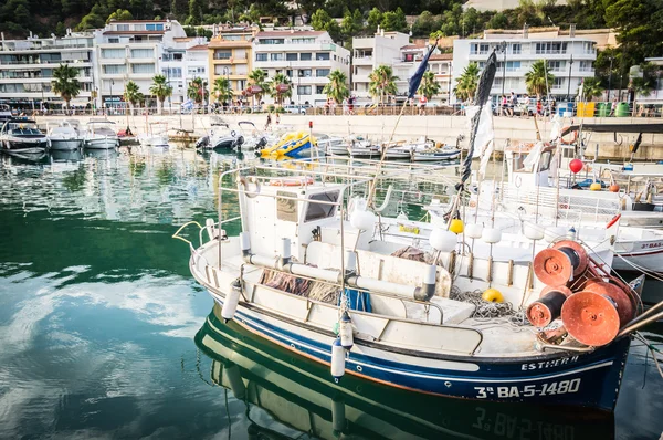 L'ESTARTIT, SPAIN - JULY 18: View of L'Estartit in Costa Brava o — 스톡 사진