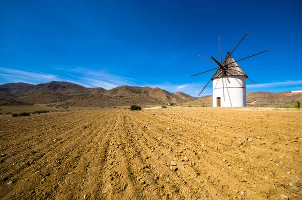 Molino de viento — Foto de Stock