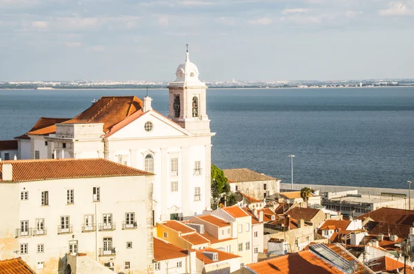 Alfama in Lissabon, portugal — Stockfoto