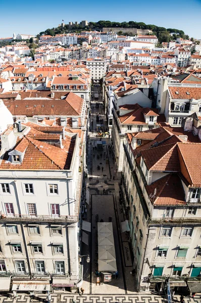 LISBOA, PORTUGAL - NOVEMBER 28: The Santa Justa Lift (Elevador de Santa Justa) on November 28, 2013 in Lisbon, Portugal. It is a elevator in the historical city of Lisbon. — Stock Photo, Image
