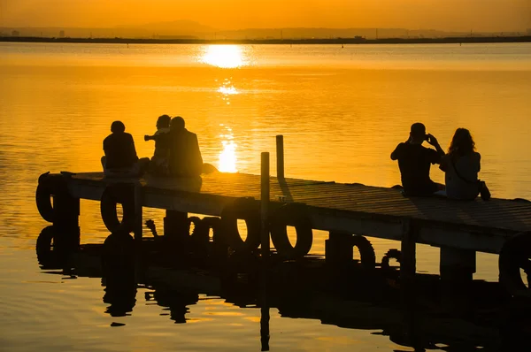 Valencia, Hiszpania - 14 lipca: Grupa turystów w Albufera lipca — Zdjęcie stockowe