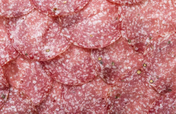 Leckere geschnittene Salami — Stockfoto