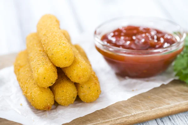 Bastoncini di mozzarella fritti — Foto Stock