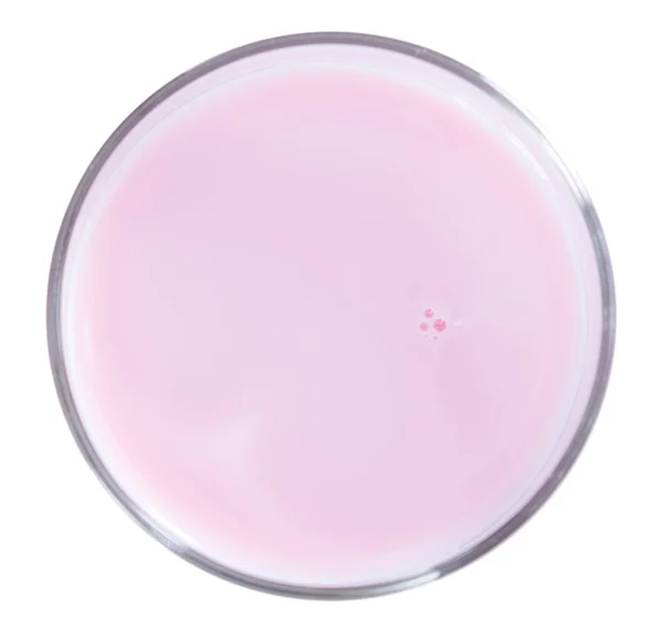 Färsk gjorts jordgubbsplantor mjölk — Stockfoto