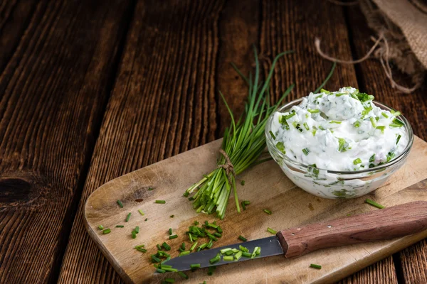 Zelfgemaakte kruid Curd in kom — Stockfoto