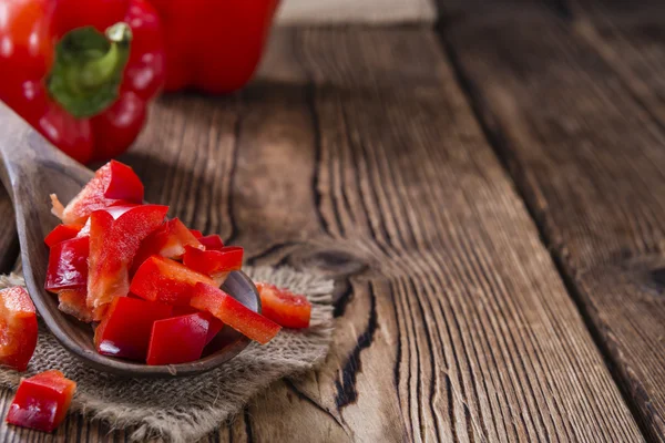 Portion roter Paprika in Scheiben geschnitten — Stockfoto