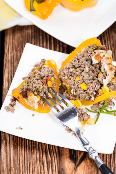 Pimientos rellenos con carne picada — Foto de Stock