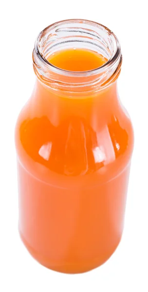 Свежеприготовленный морковный сок — стоковое фото