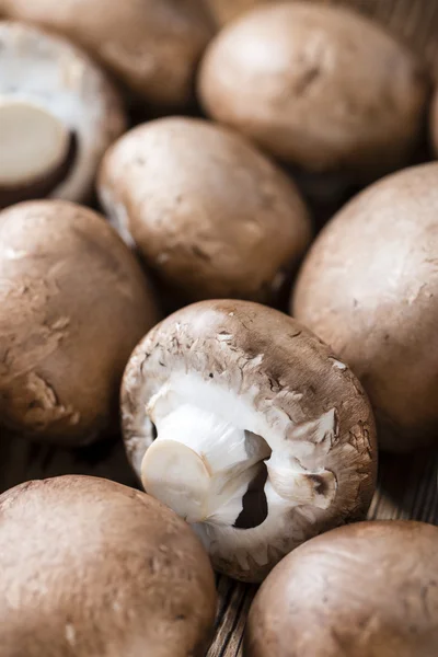 Fresh Mushrooms on table — Stock Photo, Image