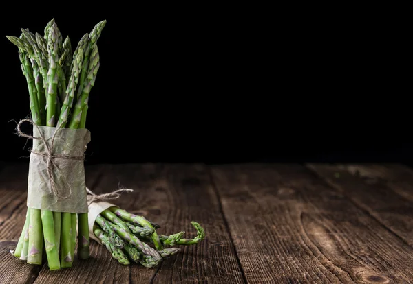 Frischer grüner Spargel — Stockfoto