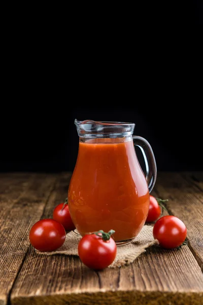 Vaso con zumo de tomate — Foto de Stock