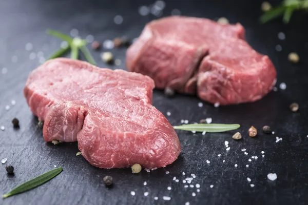 Filetes de carne fresca —  Fotos de Stock
