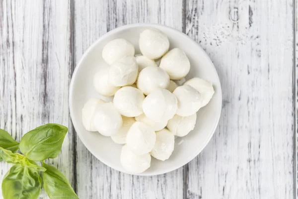 Piccole palle di mozzarella — Foto Stock