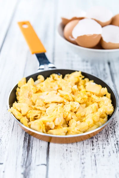 Pan with fresh made scrambled Eggs — Stock Photo, Image