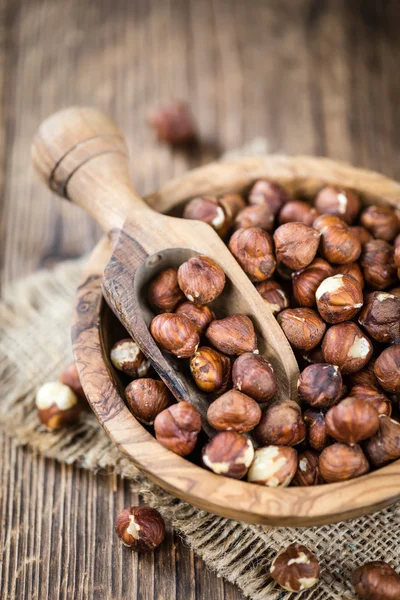 Hazelnut Kernels on table — Stock Photo, Image