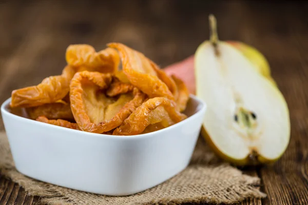 Gedroogde peren op tafel — Stockfoto