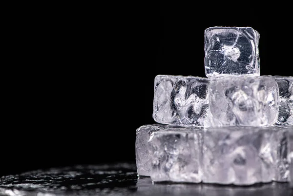 Ice Cubes Dark Background Detailed Close Shot Selective Focus — Stock Photo, Image
