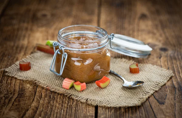 Marmellata Rabarbaro Vecchio Tavolo Legno Come Dettagliato Primo Piano Colpo — Foto Stock