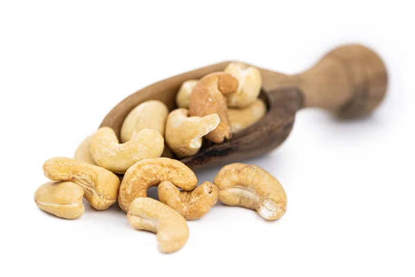 Cashew Nødder Isoleret Hvid Baggrund Close Shot Selektiv Fokus - Stock-foto