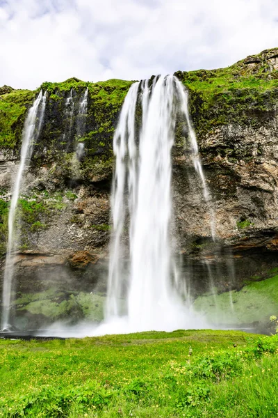 Wodospad Seljalandsfoss Południowej Części Islandii — Zdjęcie stockowe