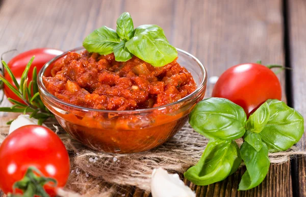 Frisch gemachte Tomatensauce — Stockfoto