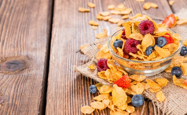 Cornflakes with fresh Berries — Stock Photo, Image