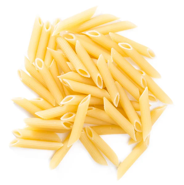 Penne crude su bianco — Foto Stock