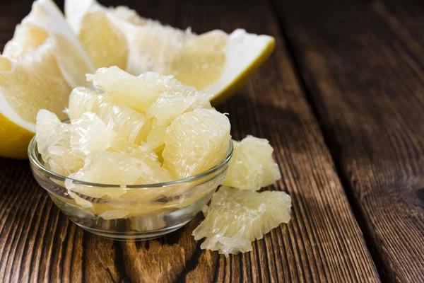 Pedaços de Fruta Pomelo — Fotografia de Stock