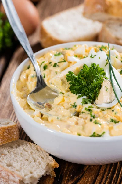 Hausgemachter Eiersalat — Stockfoto