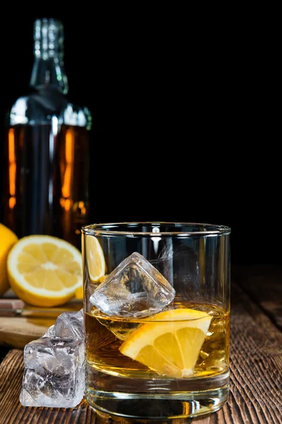 Whiskey with Lemon — Stock Photo, Image