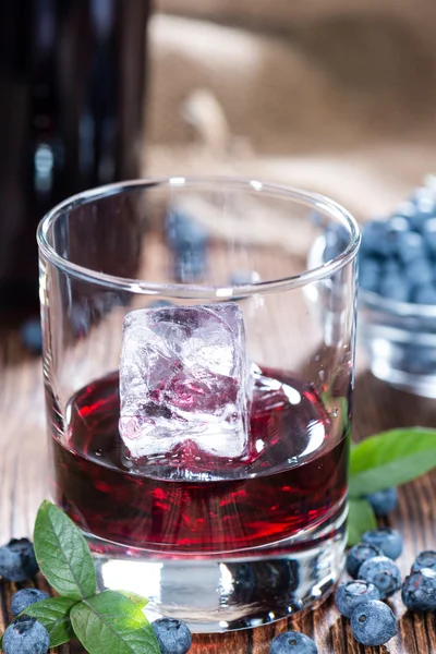 美味的蓝莓酒 — 图库照片