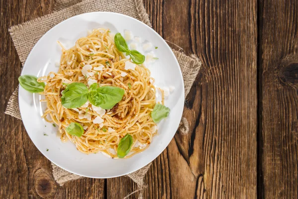 Massa com pesto de tomate — Fotografia de Stock