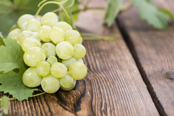 Porción de uvas verdes frescas —  Fotos de Stock