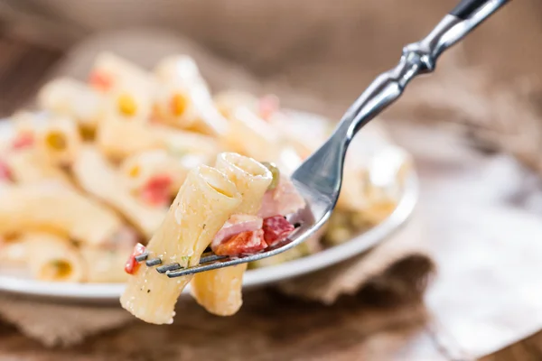 Salada de macarrão com maionese — Fotografia de Stock