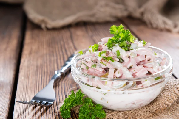 Porzione di insalata di carne fatta in casa — Foto Stock