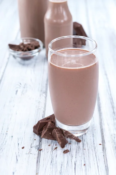 Latte al cioccolato in vetro — Foto Stock
