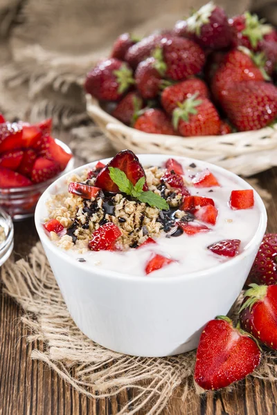 Frisch gemachter Erdbeerjoghurt — Stockfoto