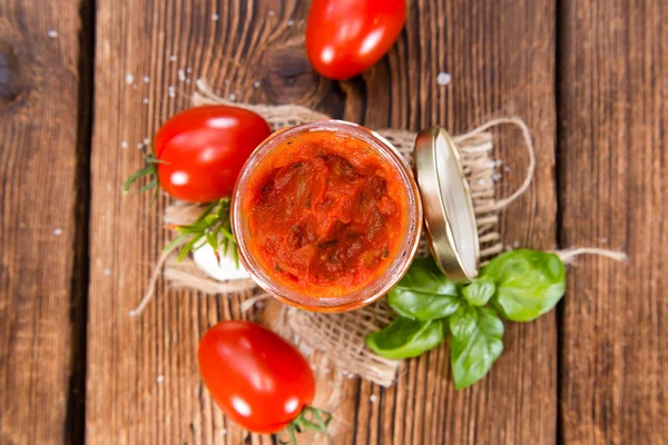 Frisch gemachte Tomatensauce — Stockfoto