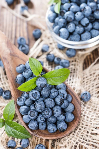 Blueberries on a Wooden Spoon — Stockfoto